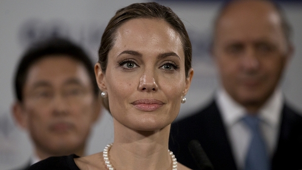 Efeito Angelina: atriz fez aumentar procura por teste que avalia risco de câncer