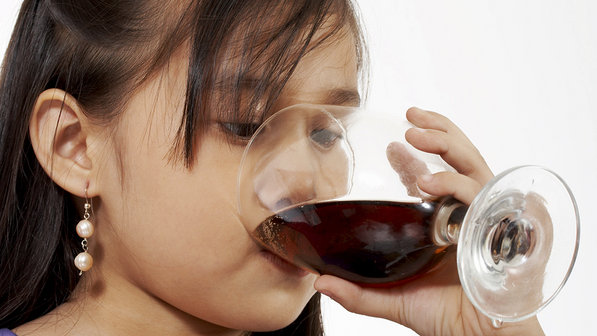 Consumo de bebidas aucaradas pode antecipar menstruao
